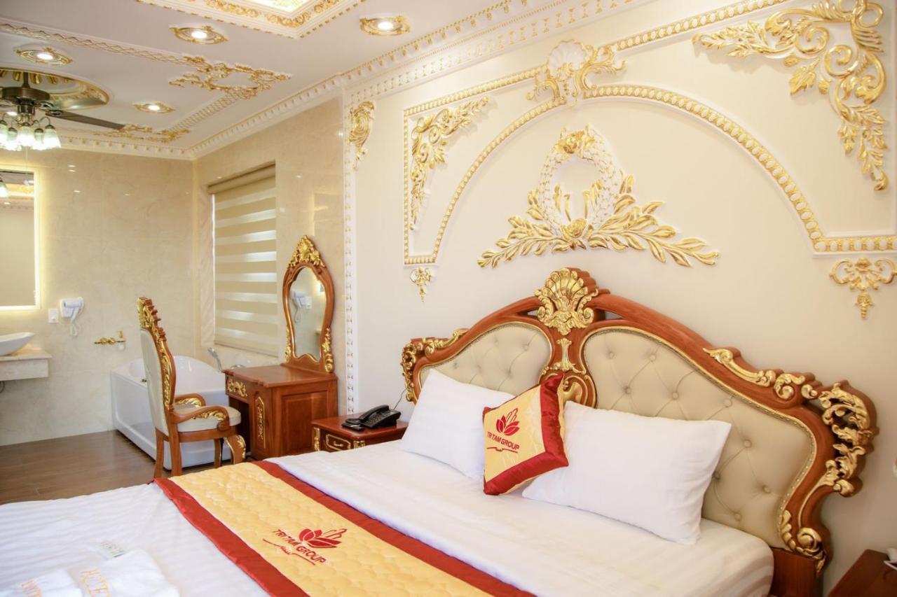 Tri Tam Hotel - Khach San Tri Tam Ben Luc Dış mekan fotoğraf