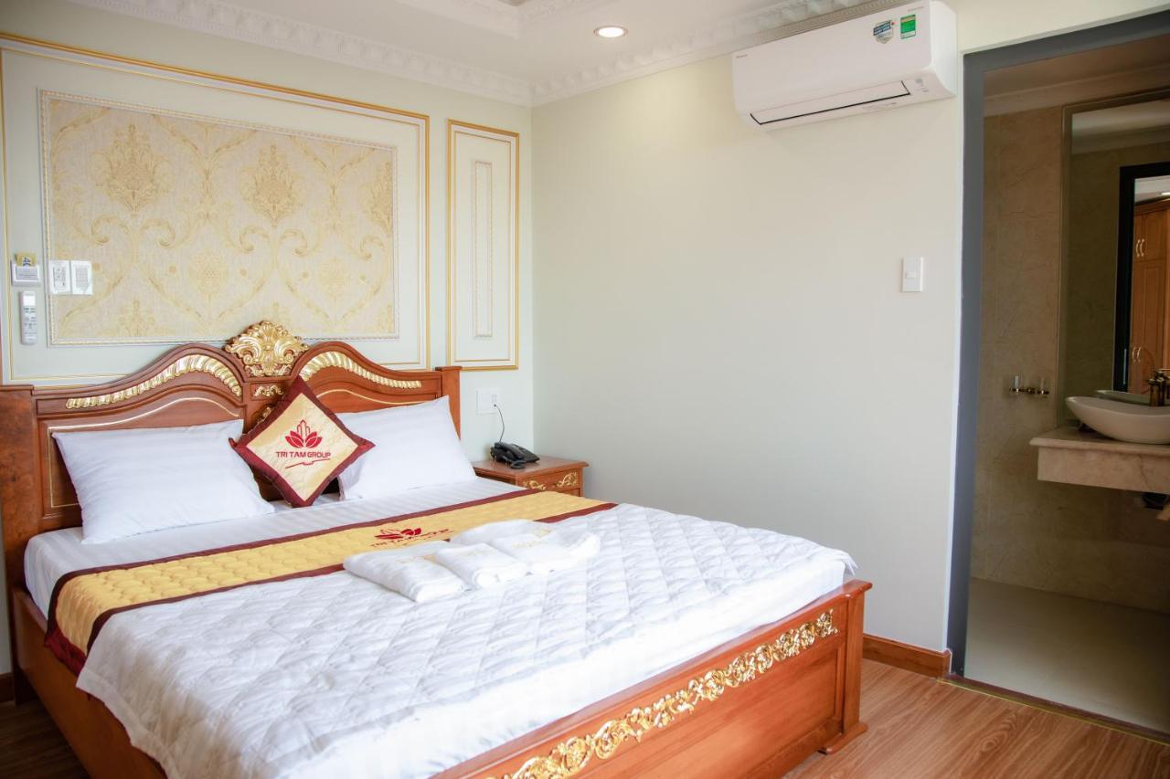 Tri Tam Hotel - Khach San Tri Tam Ben Luc Dış mekan fotoğraf