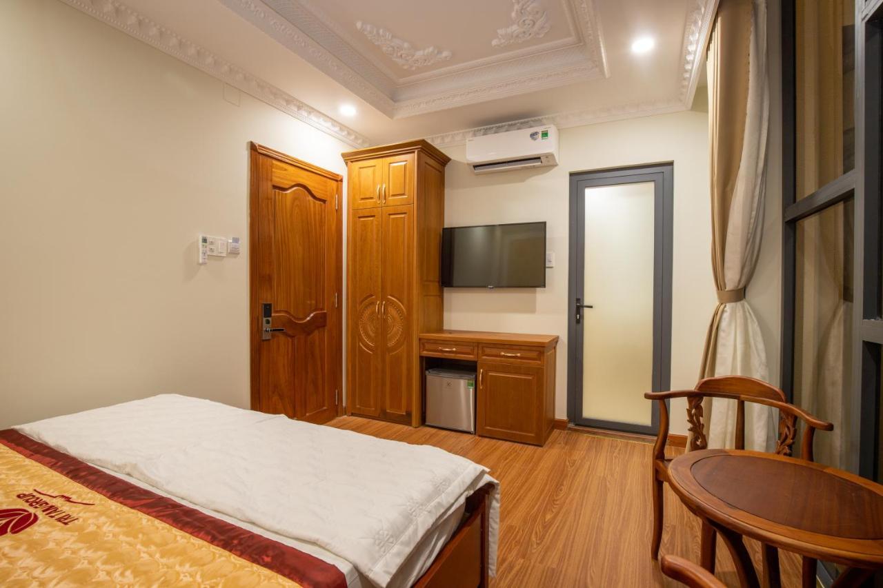 Tri Tam Hotel - Khach San Tri Tam Ben Luc Dış mekan fotoğraf