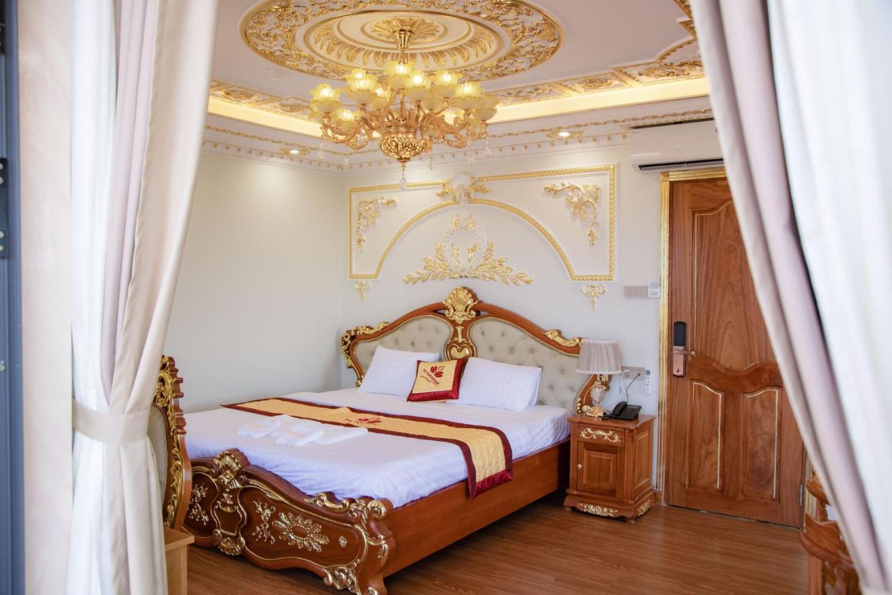 Tri Tam Hotel - Khach San Tri Tam Ben Luc Dış mekan fotoğraf