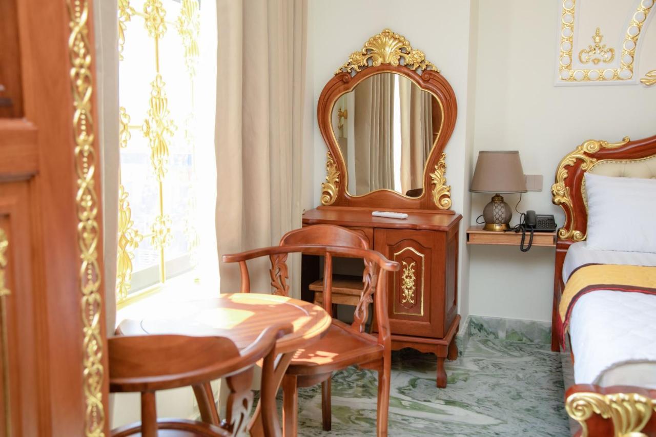 Tri Tam Hotel - Khach San Tri Tam Ben Luc Dış mekan fotoğraf