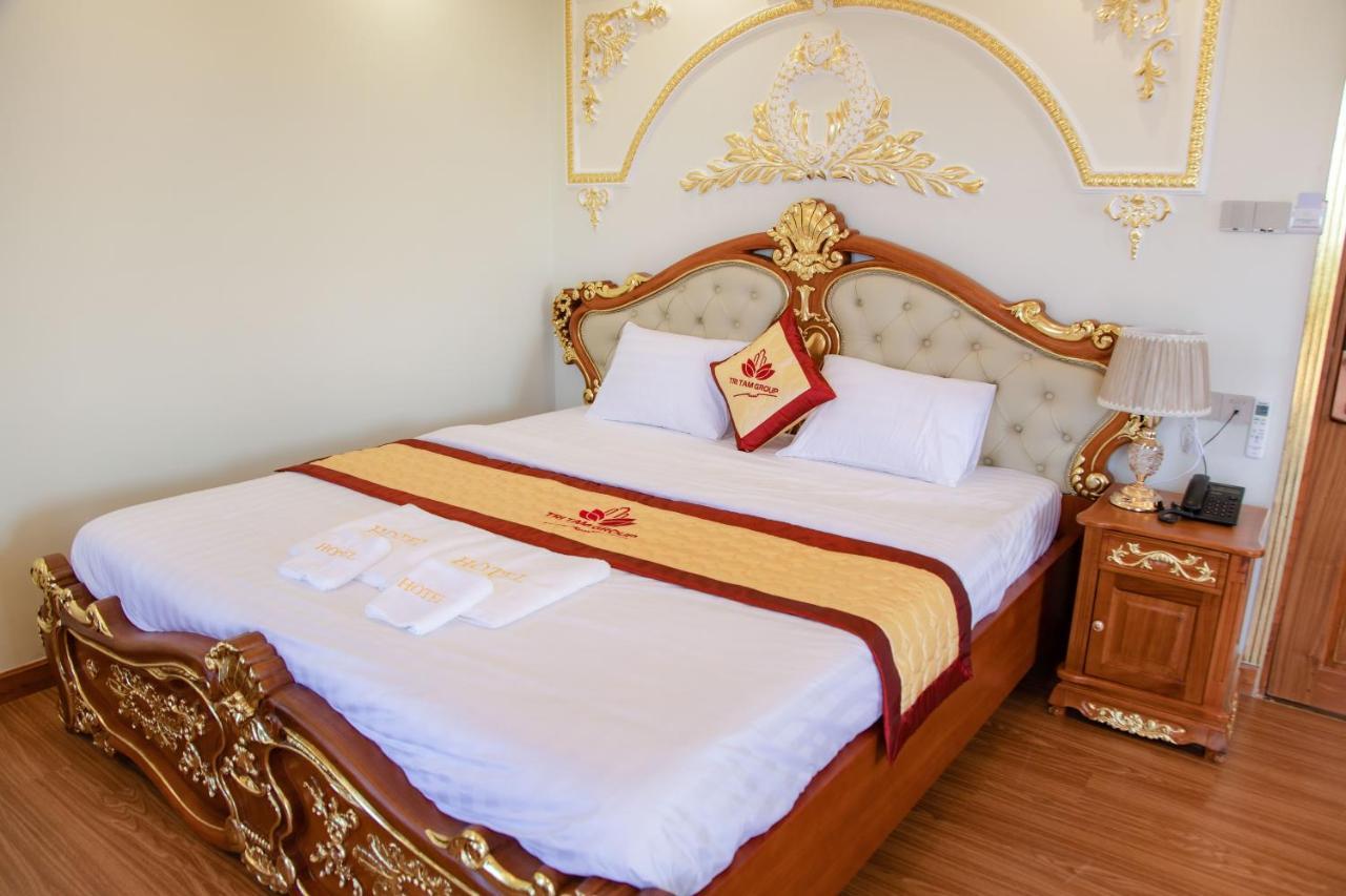 Tri Tam Hotel - Khach San Tri Tam Ben Luc Dış mekan fotoğraf
